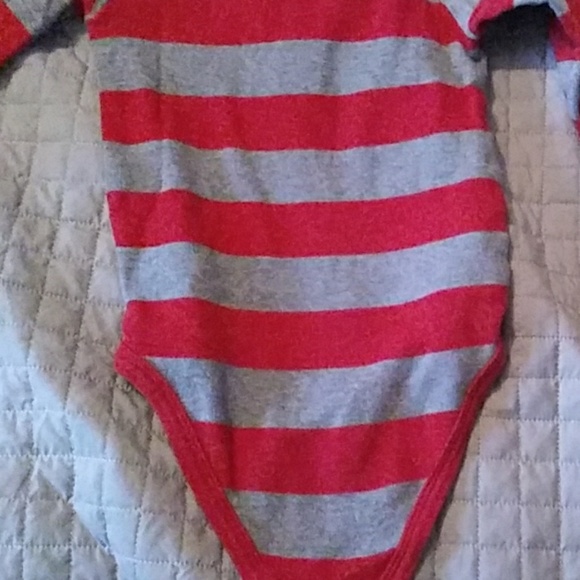 Boys onsie - Picture 3 of 3
